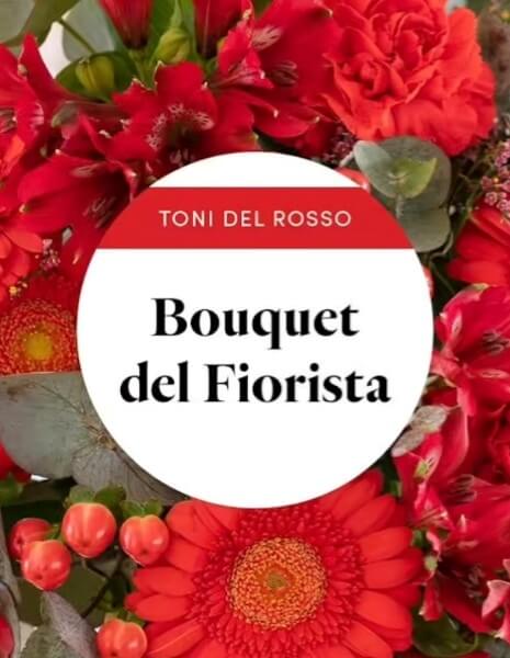 Bouquet del fiorista tonalità del rosso